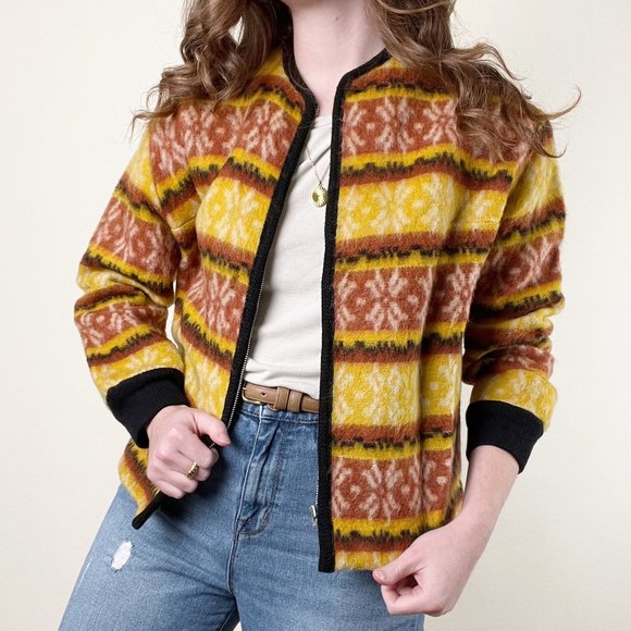 Vintage 100% Wool Fair Isle Nordic Scandinavian Bomber Jacket Sweater Light Coat - Picture 7 of 7